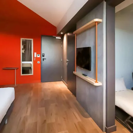 Ibis Budget Geneve Genis Pouilly Hotel