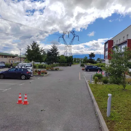 Ibis Budget Geneve Genis Pouilly فندق