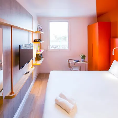 Ibis Budget Geneve Genis Pouilly فندق